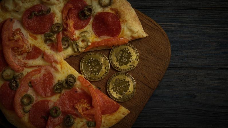 Imagem da matéria: As pizzas mais caras da história: veja quanto valem hoje os 10.000 BTC do Bitcoin Pizza Day