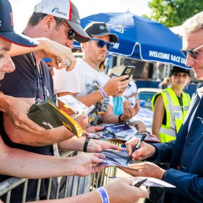 Coulthard alerta Ferrari sobre risco de perder talento geracional Bearman