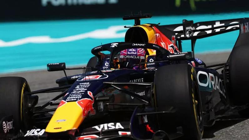 Max Verstappen durante o treino livre do GP de Miami