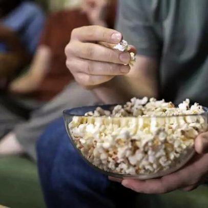 Pipoca pode ser saudável? Nutricionista explica quando consumir com moderação