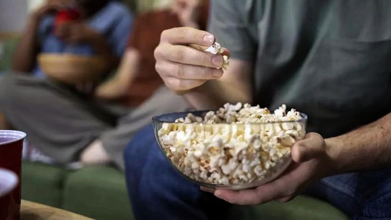 Nem toda pipoca faz mal: veja qual versão pode beneficiar a saúde