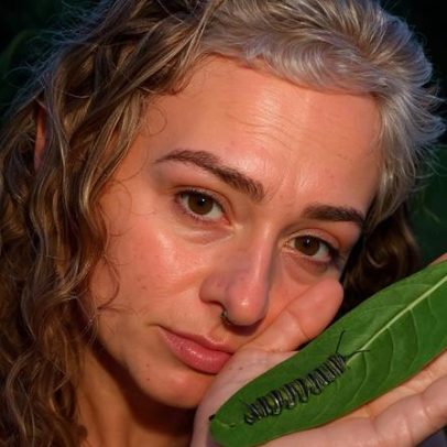 Influencer presa por tentativa de matar cantor envolve ex-marido e lutador de MMA