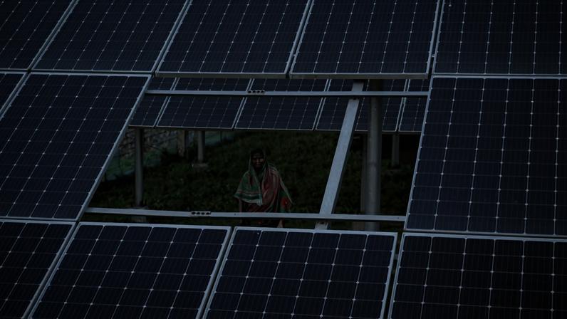 A crise energética de Bangladesh revela promessas e limites da energia solar