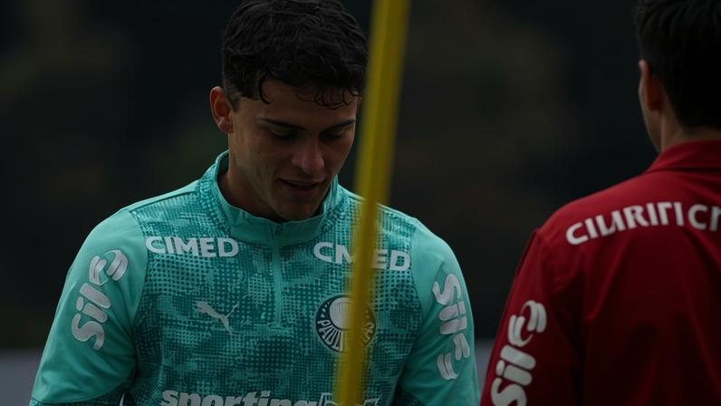 Sosa está próximo de retornar ao Palmeiras após lesão no tornozelo esquerdo