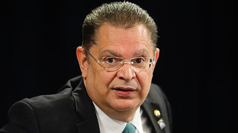 O deputado Sóstenes Cavalcante (foto) escreveu que o PL "estará ao lado do trabalhador brasileiro"
