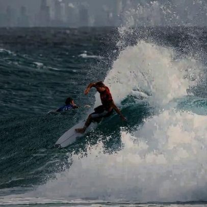 Fotógrafo da WSL mostra estado da perna após ataque de animal