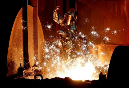 Conglomerado da ThyssenKrupp AG em Duisburg, Alemanha
