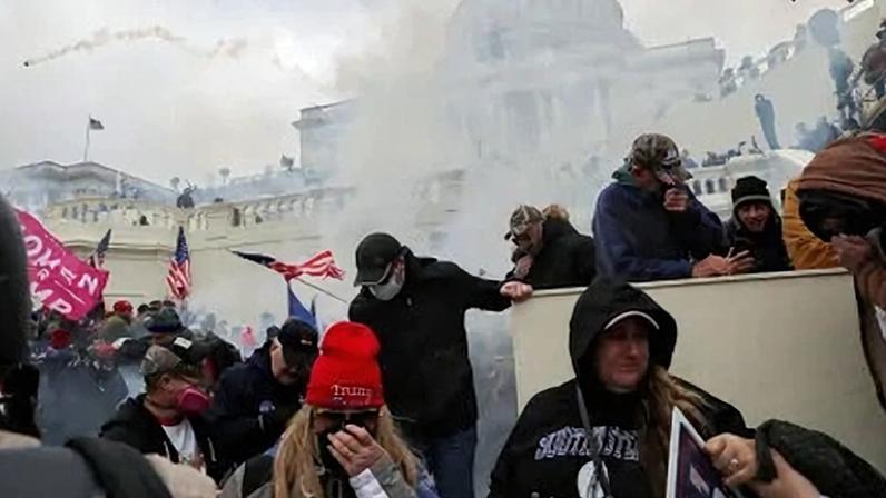 Invasão do Capitólio por apoiadores de Trump, em janeiro de 2021