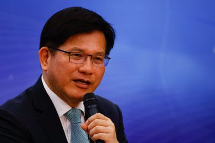 Ministro das Relações Exteriores de Taiwan, Lin Chia-lung, durante entrevista coletiva com a imprensa estrangeira em Taipé