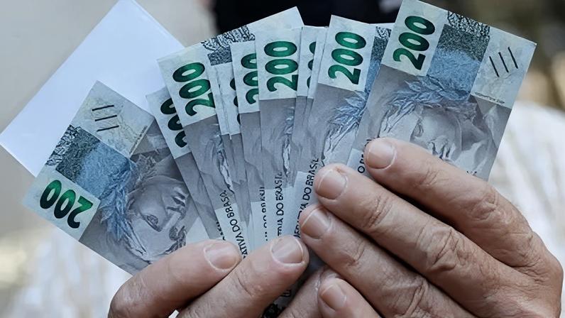 Caso não sejam contemplados neste lote, os contribuintes ainda podem receber os valores a restituir nas próximas datas