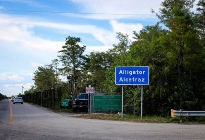 Centro de detenção de imigrantes conhecido como Alcatraz dos Jacarés será fechado