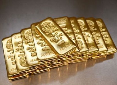 Ouro fecha em alta com demanda de bancos centrais; prata sobe 4%