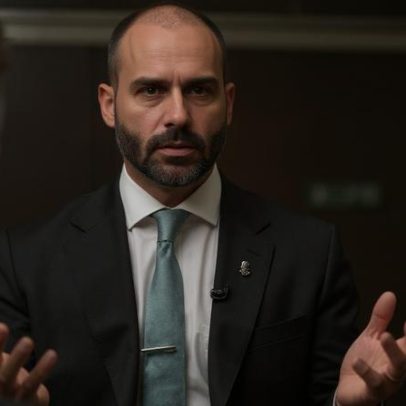 Eduardo cobra engajamento da campanha de Flávio após conversas com Vorcaro