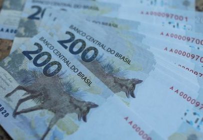 Lula assina MP para zerar taxa sobre blusas
