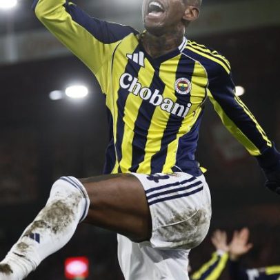 Talisca é o goleador brasileiro de 2025/26; confira o top 10
