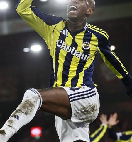 Com 27 gols, Talisca é o principal artilheiro brasileiro na Europa nesta temporada