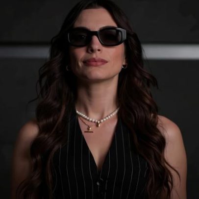 Anne Hathaway revela bastidores de O Diabo Veste Prada e comenta candidatas