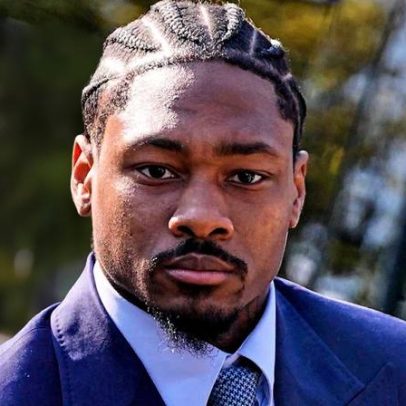 Ex-WR dos Patriots é absolvido de agressão contra chef particular