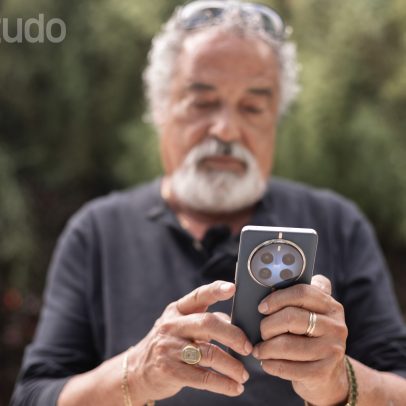 Excesso de telas prejudica memória, sono e bem-estar após os 50