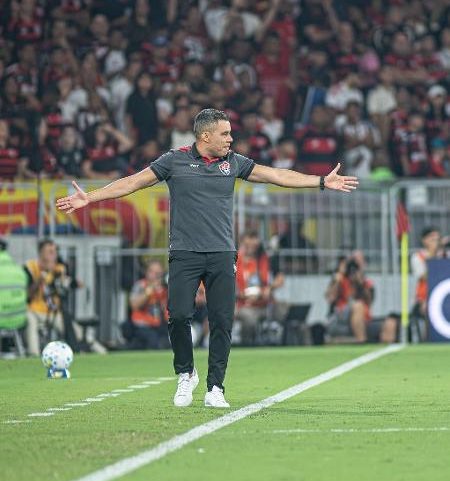 Técnico do Vitória, Jair Ventura era torcedor do Flamengo na infância