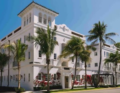 Vineta, hotel centenário de Palm Beach, é reinaugurado