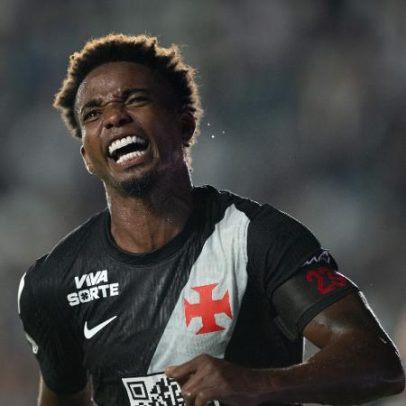 Vasco vence Athletico em casa no 1º tempo e sobe na tabela