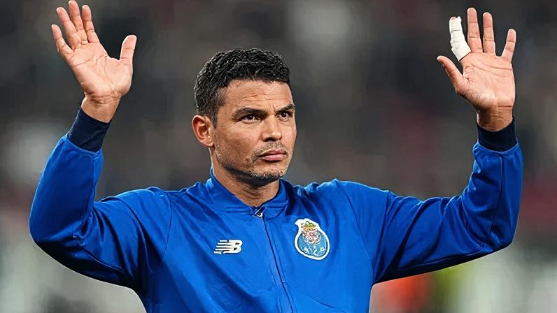 Thiago Silva disputou a última temporada pelo Porto