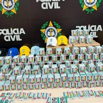 Polícia do Rio apreende 200 mil figurinhas falsas do álbum da Copa 2026