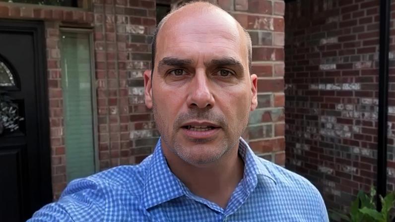 Eduardo Bolsonaro afirma ter acionado a polícia dos EUA contra repórter que foi à sua casa no Texas