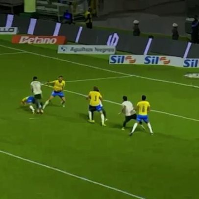 VAR confirmou gol antes de árbitro anular da Chape contra Palmeiras