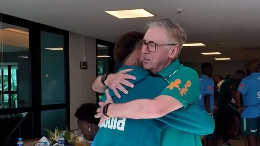 Neymar e Ancelotti juntos na primeira reunião da Seleção em Granja Comary