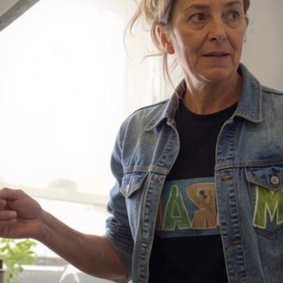 Ticiane Pinheiro compartilha dia de faxina e afirma que lavar louça é terapia