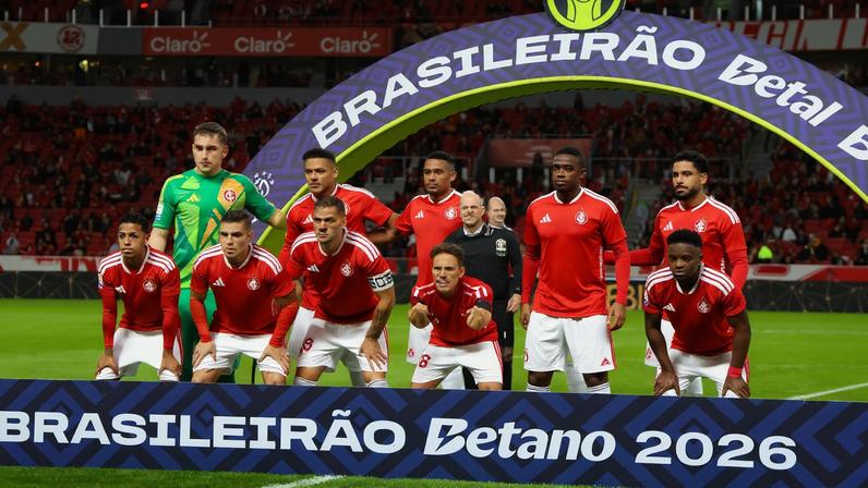 Time do Inter antes de partida com Fluminense no Beira-Rio — Foto: Ricardo Duarte/Internacional