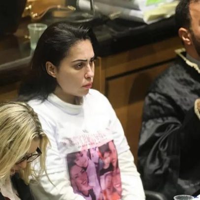 Monique desiste do júri após passar mal ao ver necropsia do filho Henry