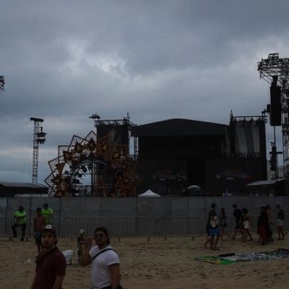 Bombeiros realizam última vistoria estrutural para show de Shakira