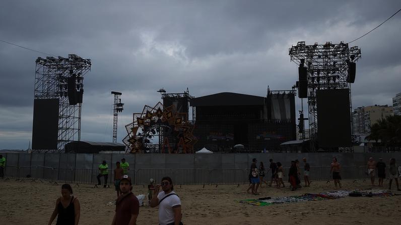 Rio de Janeiro, 01/05/2026 – Palco do show Todo Mundo no Rio que terá apresentação da cantora colombiana Shakira, no sábado (02), na praia de Copacabana, zona sul do Rio de Janeiro. Foto: Tomaz Silva/Agência Brasil