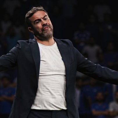 Artur Jorge cobra resposta do elenco em decisão na Libertadores