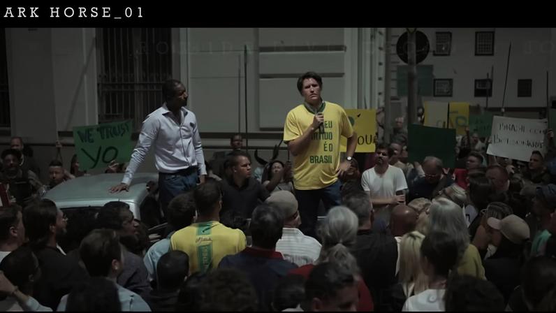 Trecho do trailer do filme Dark Horse, sobre a trajetória do ex-presidente Jair Bolsonaro — Foto: Reprodução/YouTube - Flávio Bolsonaro