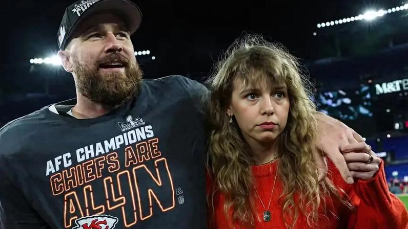 Taylor Swift e Travis Kelce após final da NFL (Foto: Divulgação: NFL Brasil)