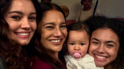Dira Paes compartilha fotos das "4 Graças" na reta final da novela