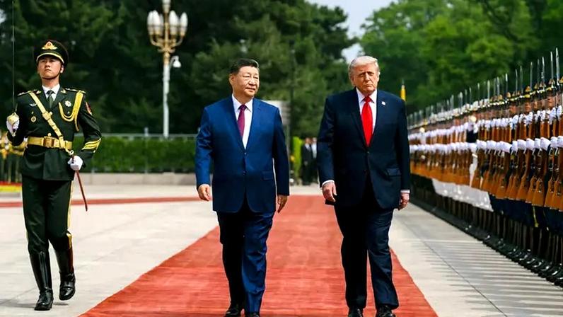 Trump e Xi Jinping durante encontro em Pequim