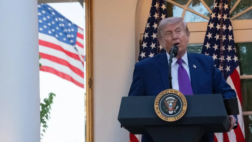 O presidente dos Estados Unidos, Donald Trump. (Foto: AARON SCHWARTZ/EFE/EPA/POOL)