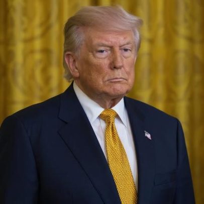 Trump diz que o tempo para o Irã está acabando e discute guerra com Netanyahu