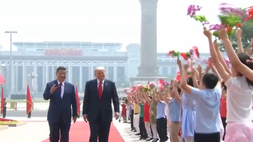 1 de 1 imagem colorida de Trump e Xi Jinping, na China - Foto: Reprodução/Casa Branca