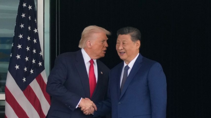 Trump e Xi — Foto: Mark Schiefelbein/AP