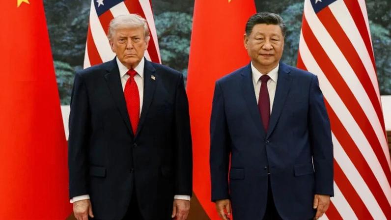 Donald Trump (esq.) e Xi Jinping (dir.) se reuniram por cerca de duas horas e meia nesta 5ª feira (14.mai.2026)