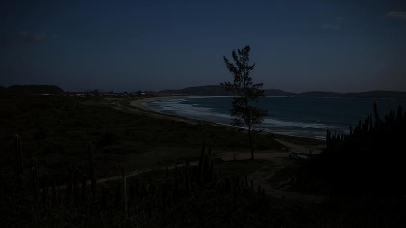 Praia de Tucuns, em Búzios, possui o selo Bandeira Azul — Foto: Hudson Pontes/Agência O Globo