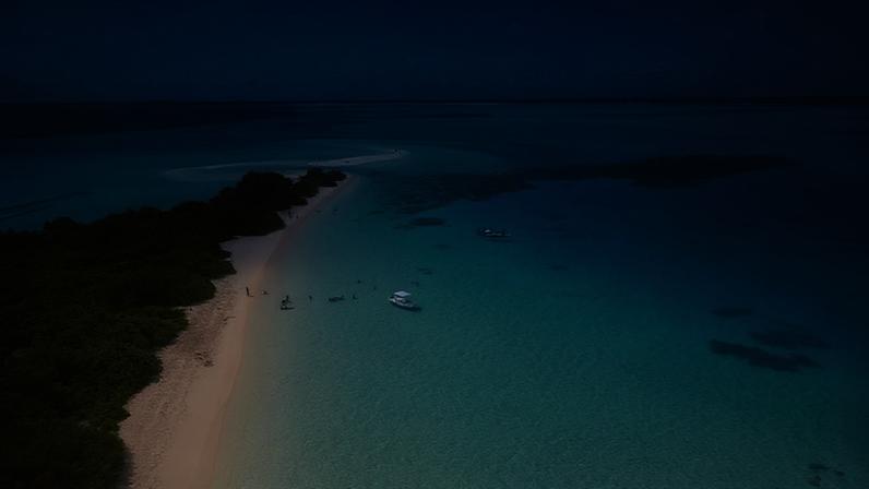 Praia nas Ilhas Maldivas