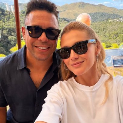 Celina Locks compartilha registro romântico ao lado de Ronaldo