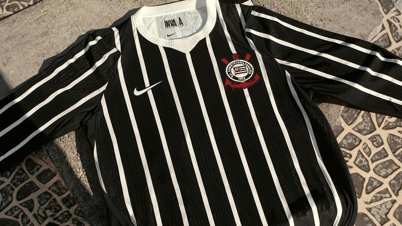 Uniforme dois da nova linha da Nike